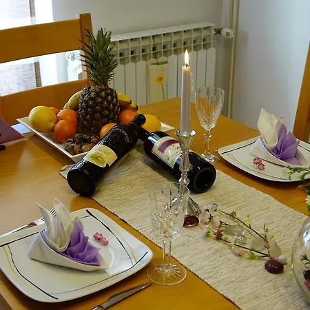 Val Apartament
