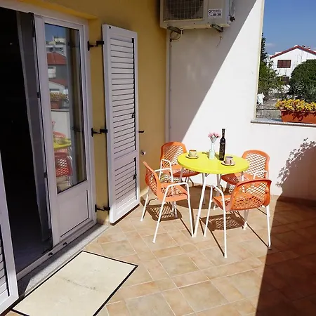 Val Apartament *